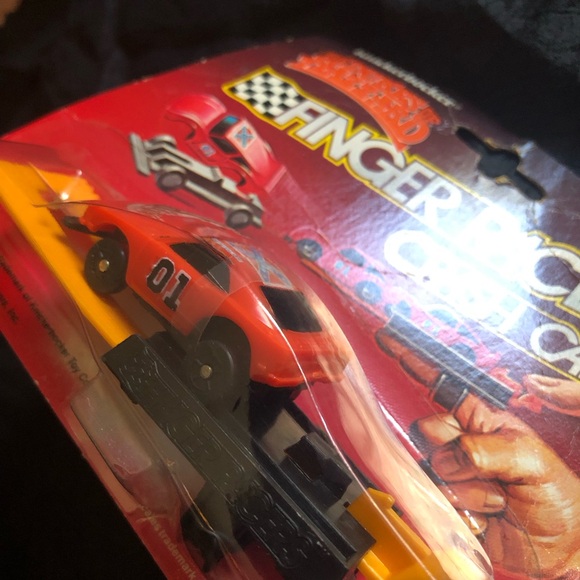 Knickerbocker Dukes of Hazzard Finger Racers Crash Cars Dodge Charger New in Box - Picture 10 of 14